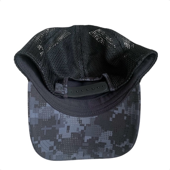 Lululemon Commission Hat - Picture 4 of 8